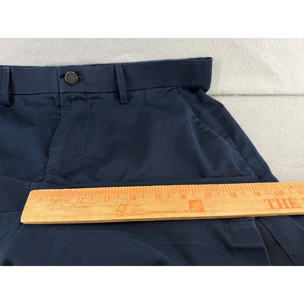 Banana Republic Chino Core Temp Shorts Mens‎ 33 Navy Bermuda Minimalist Preppy